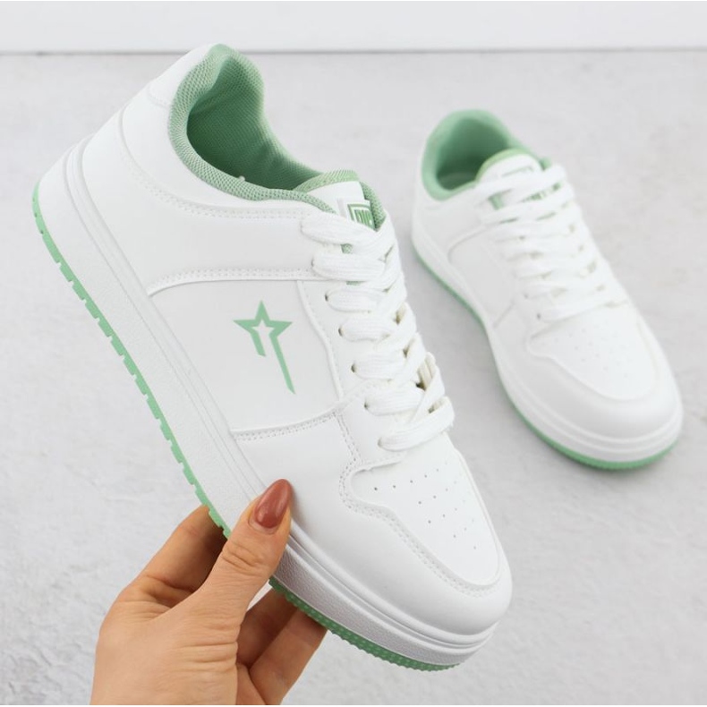 Big Star RR274A246 Big Sports bílý 1