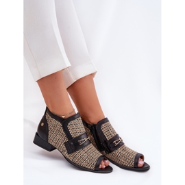 Dámské kožené boty s holými prsty Maciejka 06934-39/00-1 Black and Beige černá 7