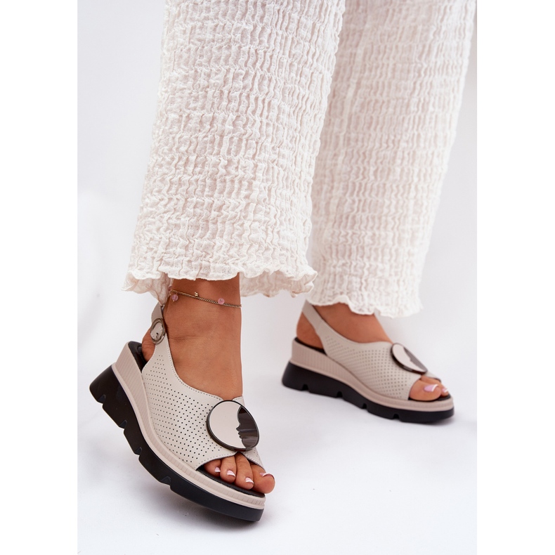 S.Barski Dámské kožené sandály s klínem s ornamentem S. Barski LR51-788 BEIGE béžový 2