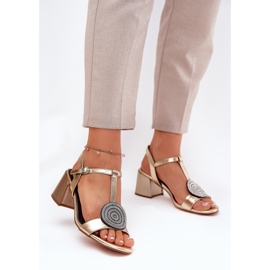 S.Barski Kožené sandály na příspěvku s dekorací JC51-842 Gold zlatý 2