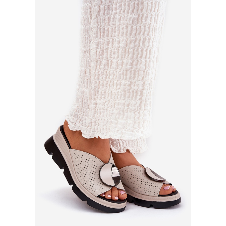 S.Barski Dámské kožené pantofle s ozdobou S. Barski LR51-662 Beige béžový 1