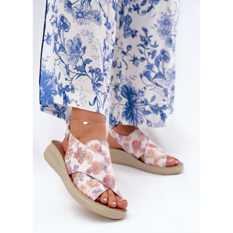 Jezzi Dámské sandály s ekologickou kůží s květinami vícebarevný 2