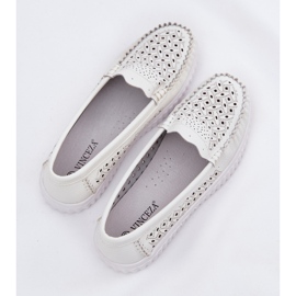 Vinceza Dámské kožené mokasíny s vzorem otevřeného díla Vincez 88028 WHITE bílý 6