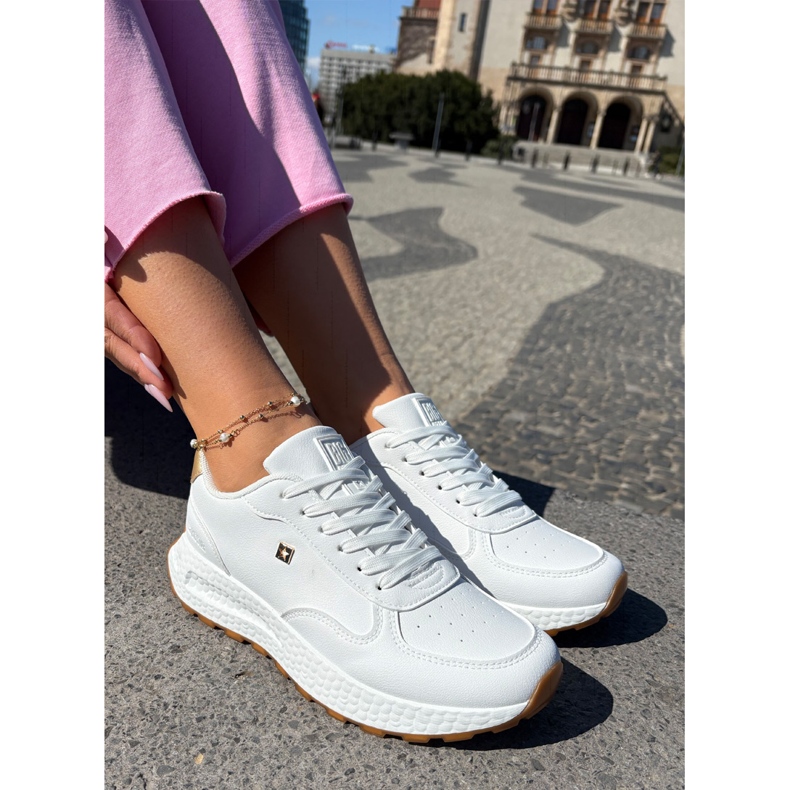 Big Star Lehká ženská sportovní bota velká hvězda RR274629 Hi-Polish White System bílý 2