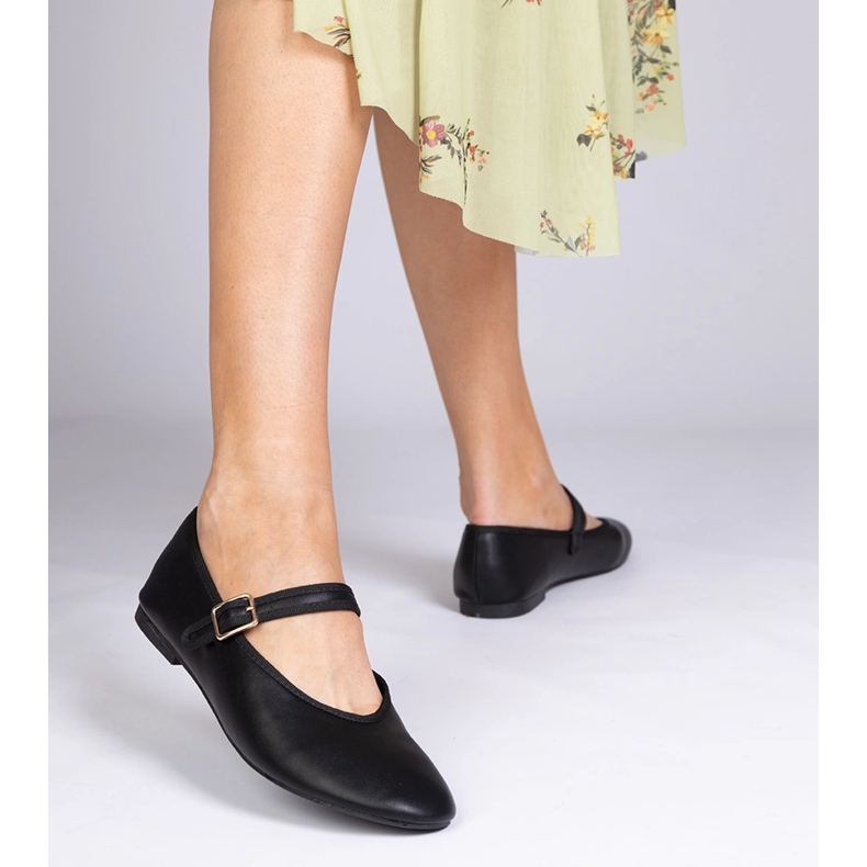 Baleríny černých žen s přezkou černá 2