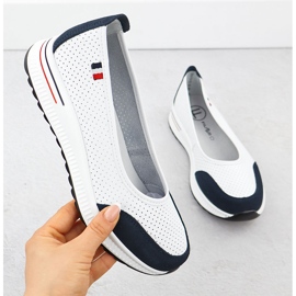 Otevřené kožené baleríny na platformě White Filippo 6134 bílý 1 Otevřené kožené baleríny na platformě White Filippo 6134 bílý 1