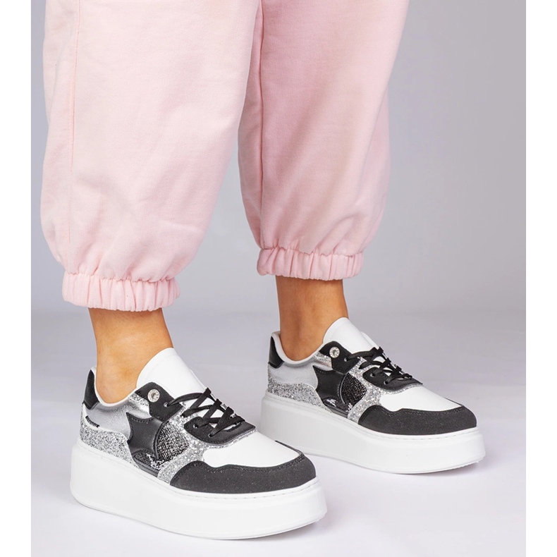 Černé tenisky se třpytkami černá 1