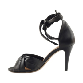 Černé dámské sandály Badura 4650 černá 2