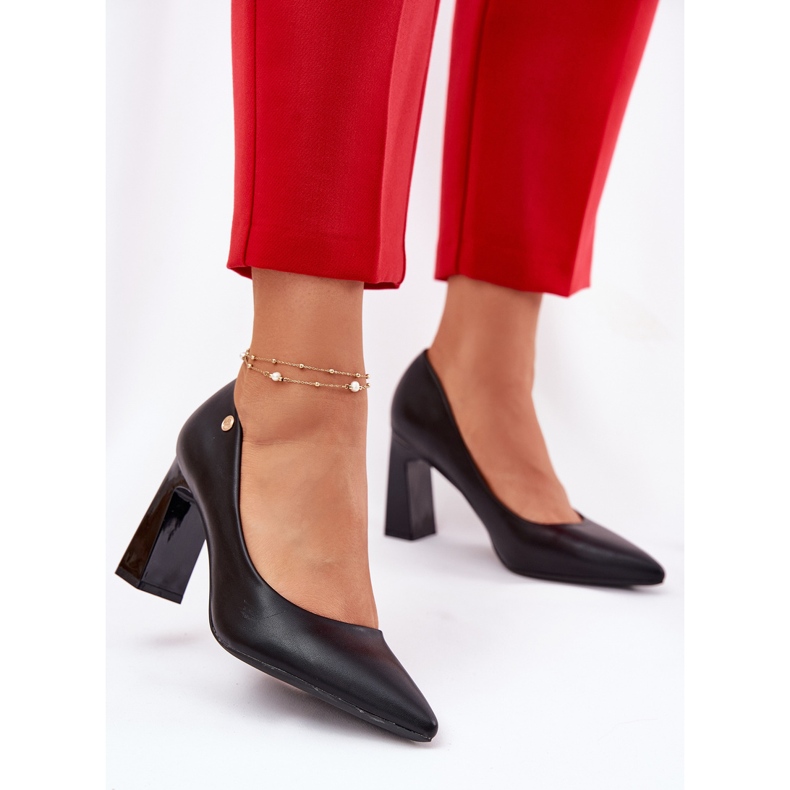 Elegantní čerpadla na černém stánku Vinceza 62221 černá 2