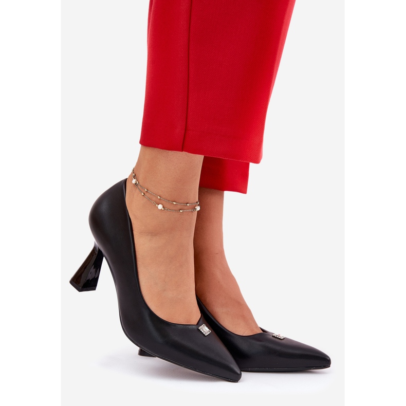 Elegantní čerpadla na prodlouženém černém kolíku Vinceza 62222 černá 1