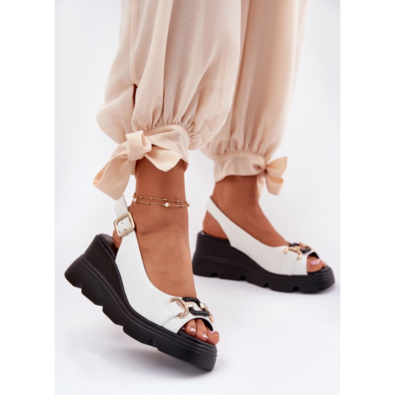 ARTIKER Dámské kožené sandály na klínu a platformu s dekorací Artker 56C1588 WHITE bílý 2