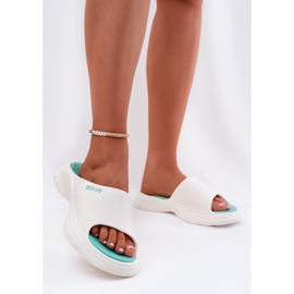 Big Star RR274A586 Dámské pěnové klapky bílý 2 Big Star RR274A586 Dámské pěnové klapky bílý 2