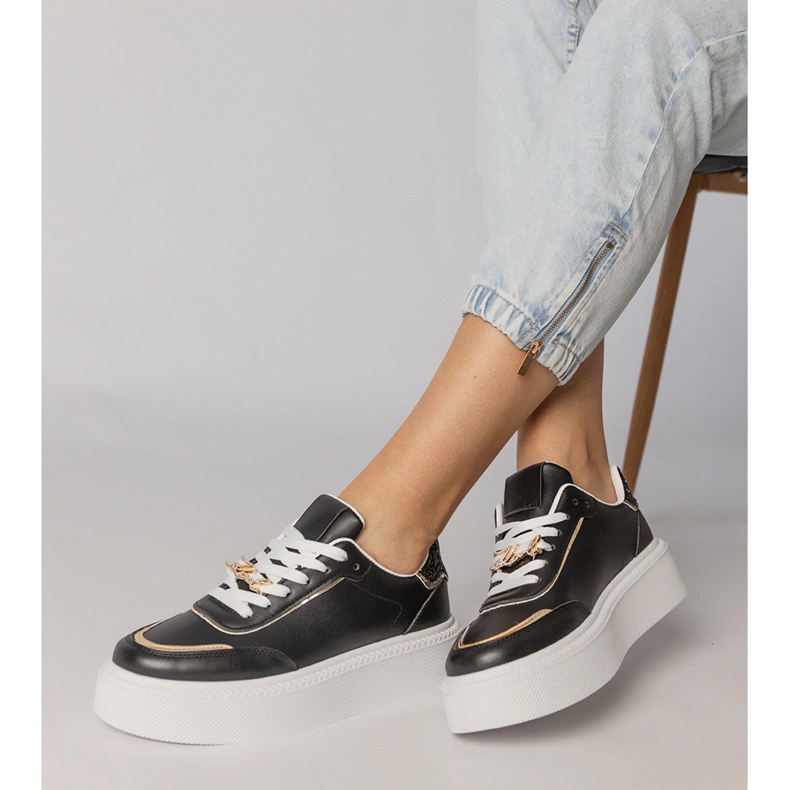 Černé tenisky zdobené třpytky a zirkony černá 2