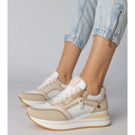 Béžové sportovní tenisky zdobené jezdcem béžový 1