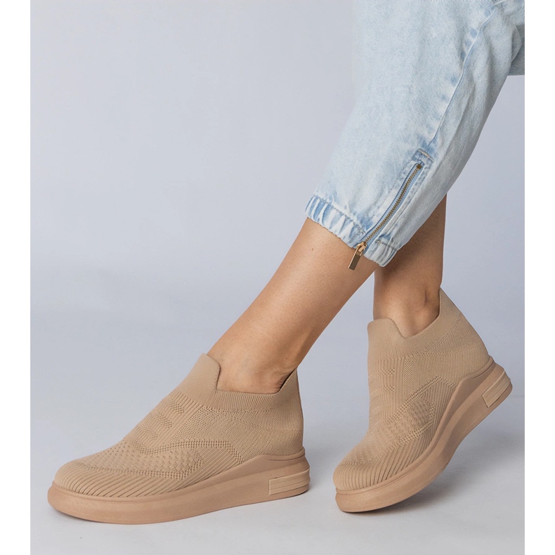 Hnědé ponožky posuvné tenisky hnědý 1 Hnědé ponožky posuvné tenisky hnědý 1