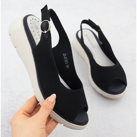 Dámské sandály na klínech Black Vinceza 97303 černá 1