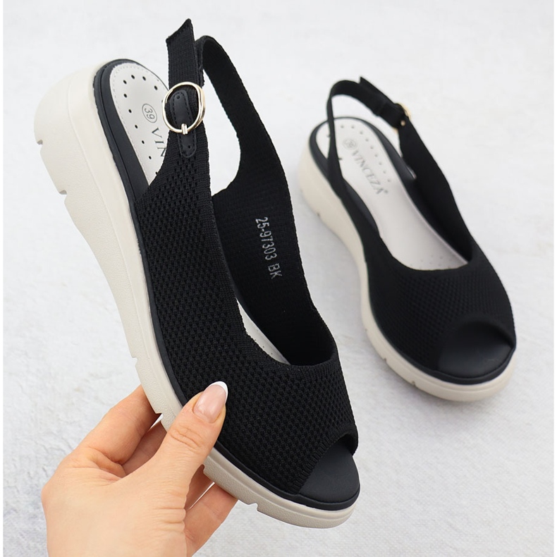 Dámské sandály na klínech Black Vinceza 97303 černá 1