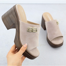 Dámské pantofle na pilíře Beige Vinceza 17400 béžový 1