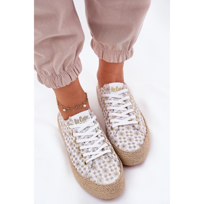 Patrouched dámské tenisky na platformě s Lee Cooper LCW-25-08-3648L bílé a zlaté bílý 2