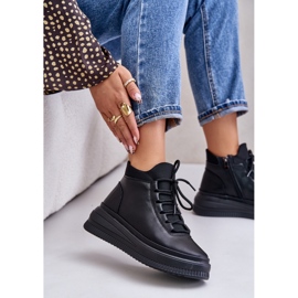 Lehká kožená sportovní obuv na platformě Artiker 55C1041 černá 3