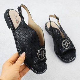 S.Barski Dámské kožené sandály Czarne S. Barski KV51-094 černá 1 S.Barski Dámské kožené sandály Czarne S. Barski KV51-094 černá 1