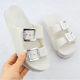 Dámské žabky s plážovými spony na přezý bazén Zaxy RR285056 krémová 1 Dámské žabky s plážovými spony na přezý bazén Zaxy RR285056 krémová 1