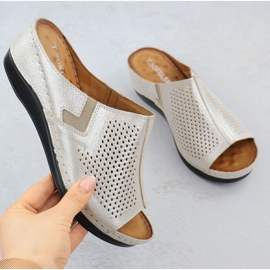 Dámské kožené klíny se zlatými klíny s Eraser T.Sokolski L25-157 1