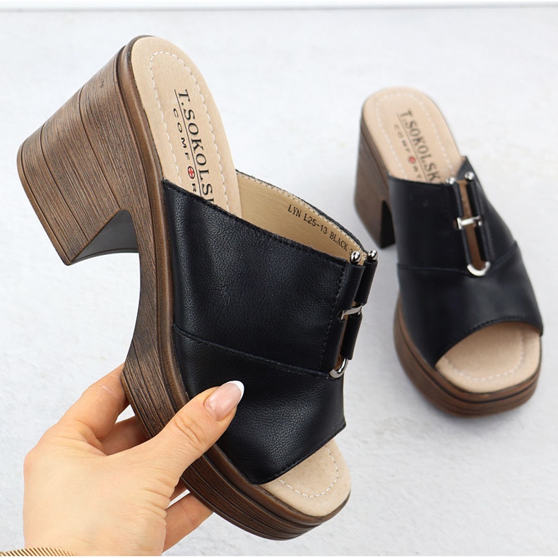 Dámské kožené žabky na černé T.Sokolski L25-13 Post černá 1