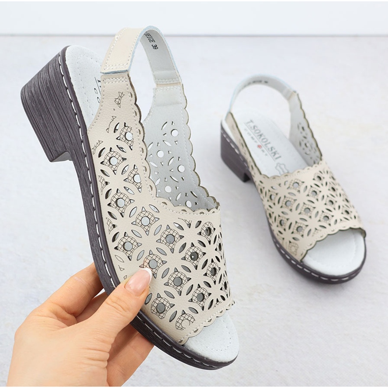 Openwork Dámské kožené sandály na podložce Beige T.Sokolski L25-25 béžový 1