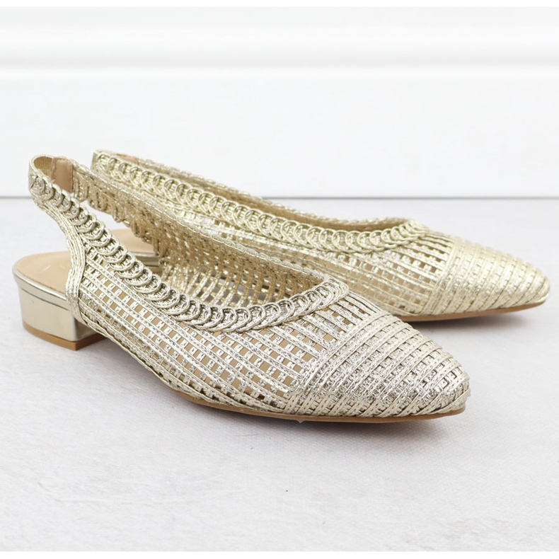 Dámské sandály s otevřeným dílem v Golden Spitz T.Sokolski L25-334 zlatý 2