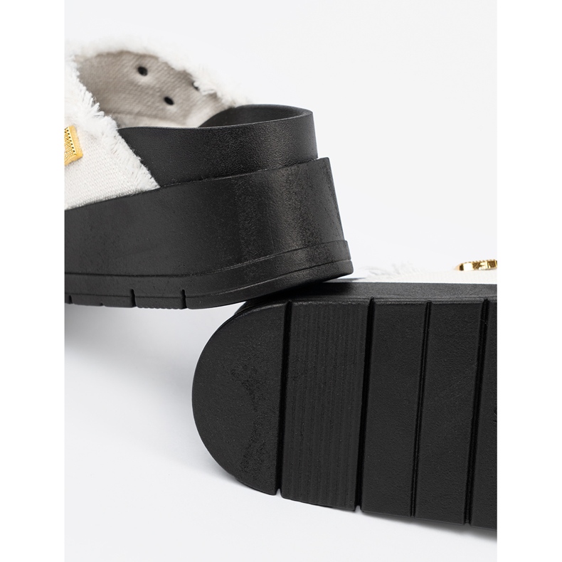 Seastar Bílé žabky na černé plošině s kolíky bílý 2 Seastar Bílé žabky na černé plošině s kolíky bílý 2