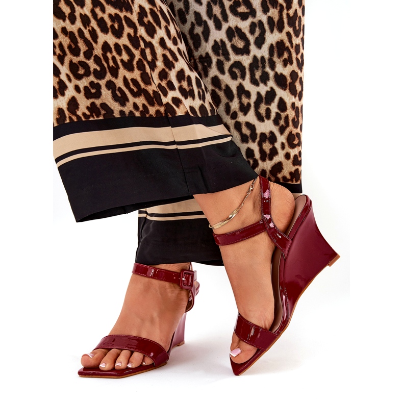 Malované dámské sandály pro vínové klíny červené 1 Malované dámské sandály pro vínové klíny červené 1