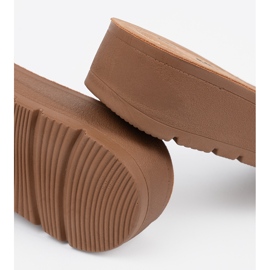 Seastar Černé žabky zdobené zlatou svorkou černá 1 Seastar Černé žabky zdobené zlatou svorkou černá 1