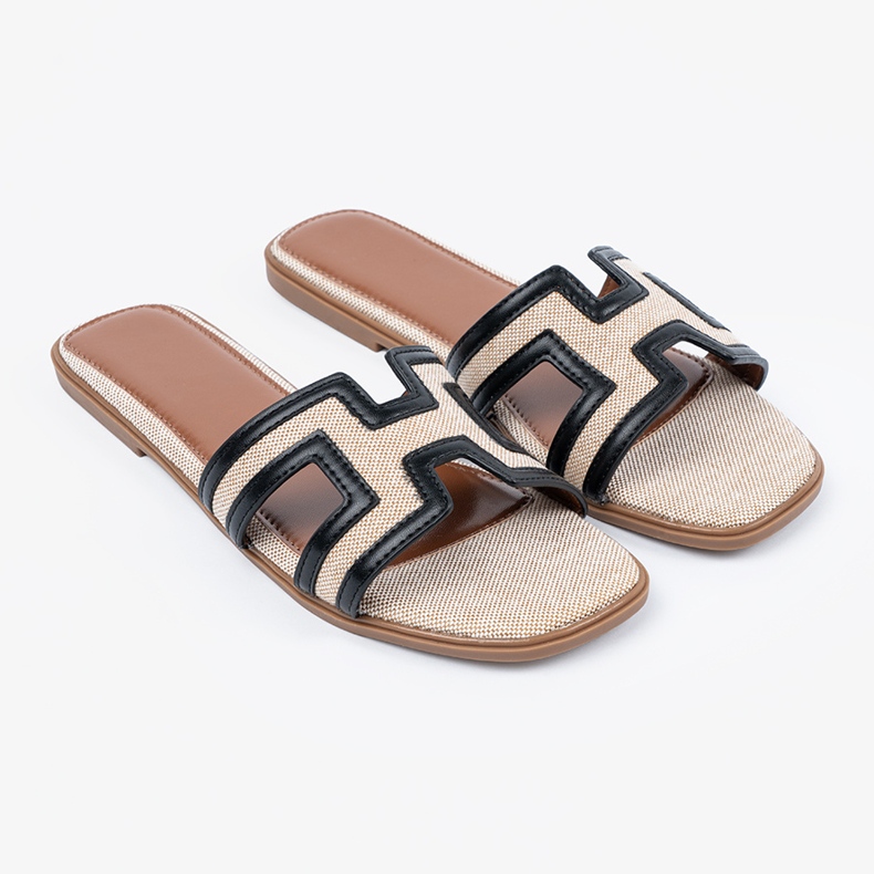 Seastar Pantofle s dekorativními výřezy černá 1