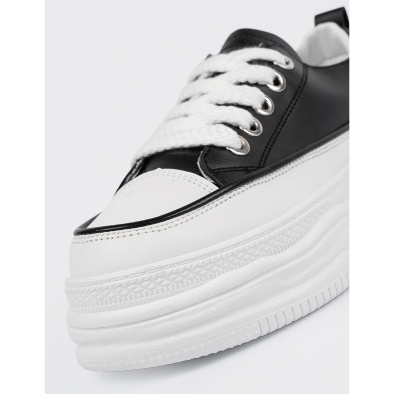 Černé a bílé tenisky na platformě černý 1