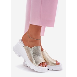 Kožené klíny na Artikeru 56C0435 PLN zlatý 1