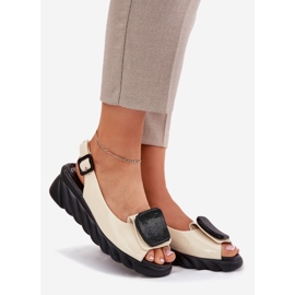 Kožené lakované dámské sandály s starodávnou dekorací Artiker 56C1567 béžové béžový 1