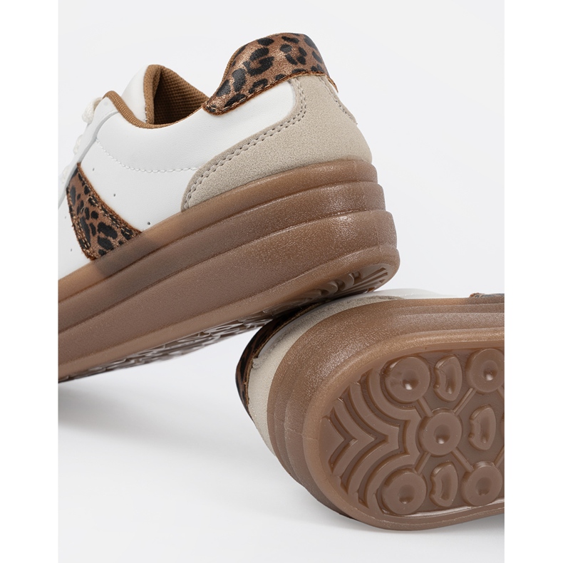 Shelvt Dámské sportovní boty silnější dno bílý 2