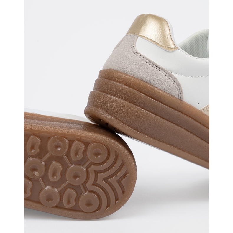 Shelvt Dámské sportovní boty silnější dno bílý 2