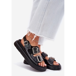 Big Star Kožené lakované dámské sandály s velkou hvězdou RR2746662 Černé spony černá 1 Big Star Kožené lakované dámské sandály s velkou hvězdou RR2746662 Černé spony černá 1