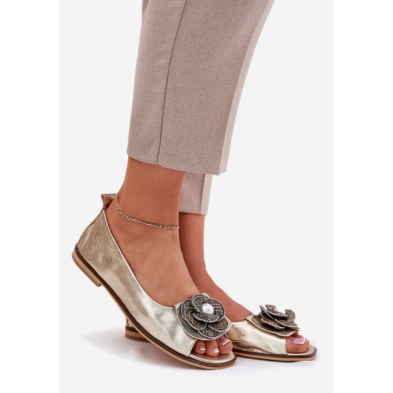 Kožené baleríny s holými prsty a zazoo květinou 1870 Zlotys zlatý 1 Kožené baleríny s holými prsty a zazoo květinou 1870 Zlotys zlatý 1