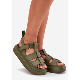 Inna Dámské sandály na zelené platformě zelený 1