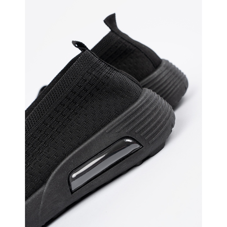 Shelvt Pohodlná ženská sportovní bota černá 1