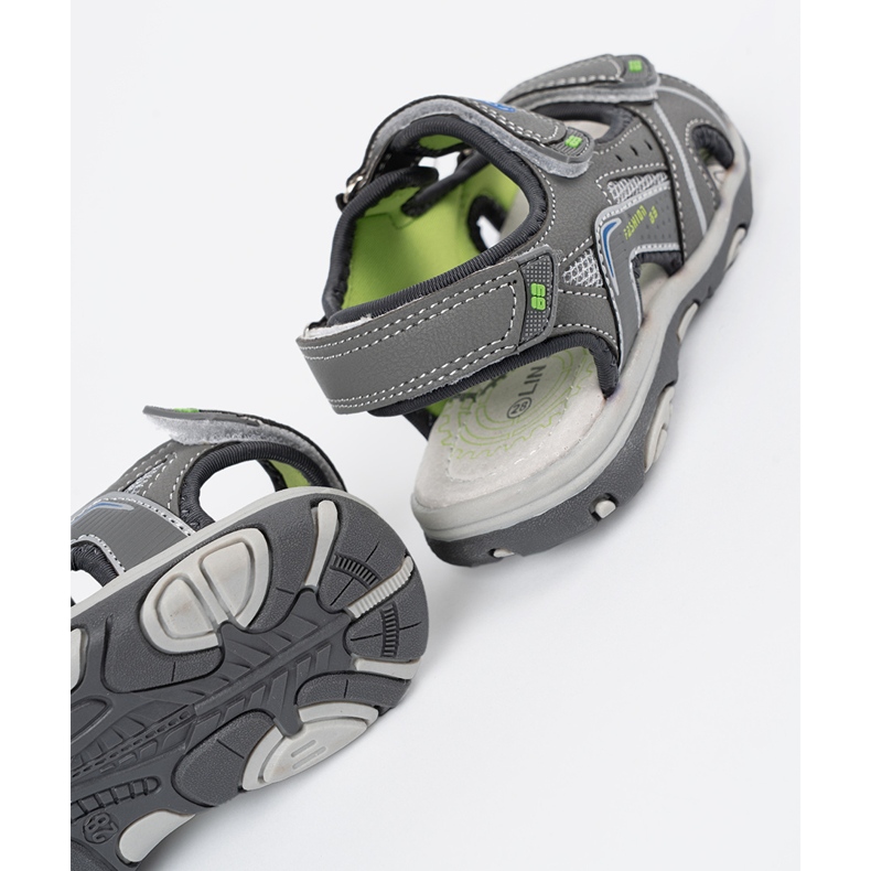 Shelvt Chlapci šedé sandály šedá 1 Shelvt Chlapci šedé sandály šedá 1