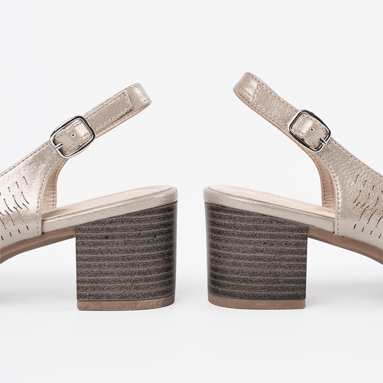 Sergio Leone Zlaté sandály s nízkým obsahem zlatý 1