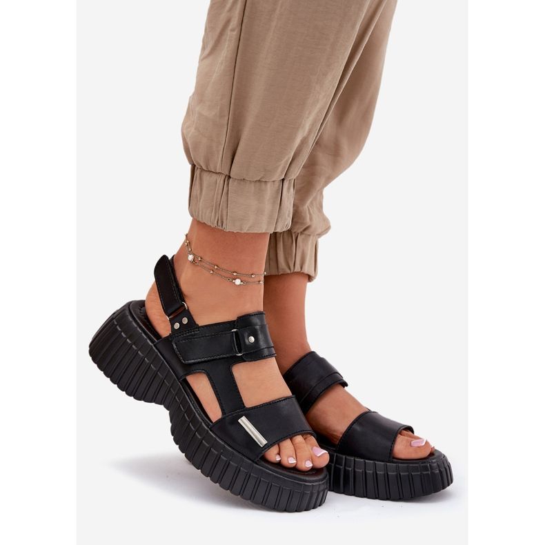 EVento Dámské kožené sandály na platformě černé černá 1