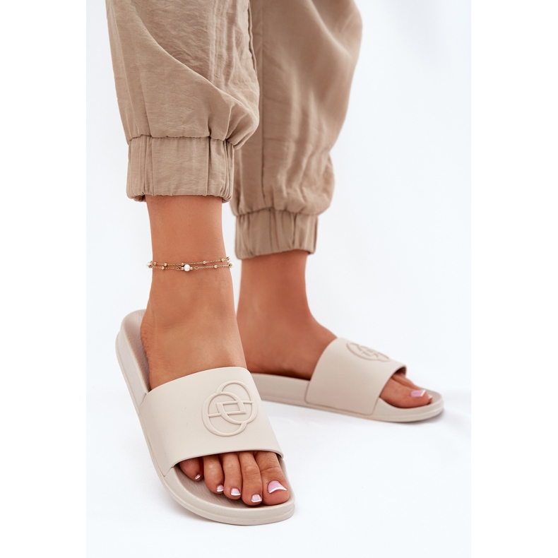 EVento Lehké ženské pantofle s dekorativním naléhavým béžovým 2 EVento Lehké ženské pantofle s dekorativním naléhavým béžovým 2