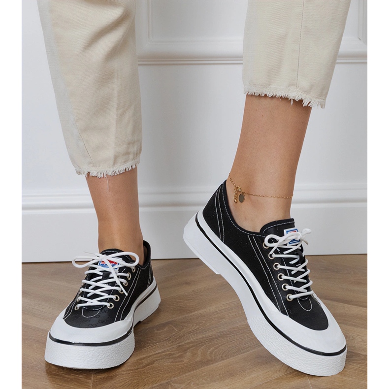 Černé dámské tenisky na platformě černá 2