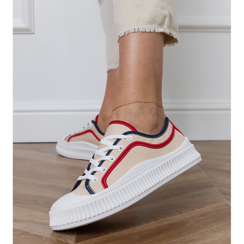 Béžové dámské tenisky na platformě béžový 2