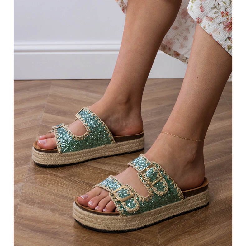 Zelené pantofle espadrilles s spony zelená 1